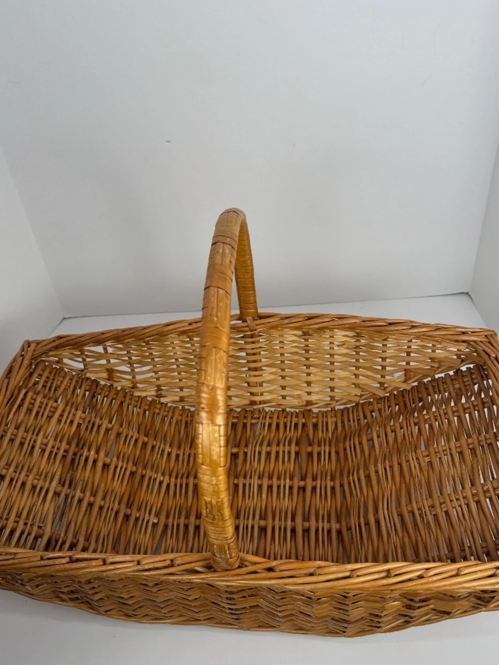Vintage Woven English Willow/Wicker Garden Basket With Handle